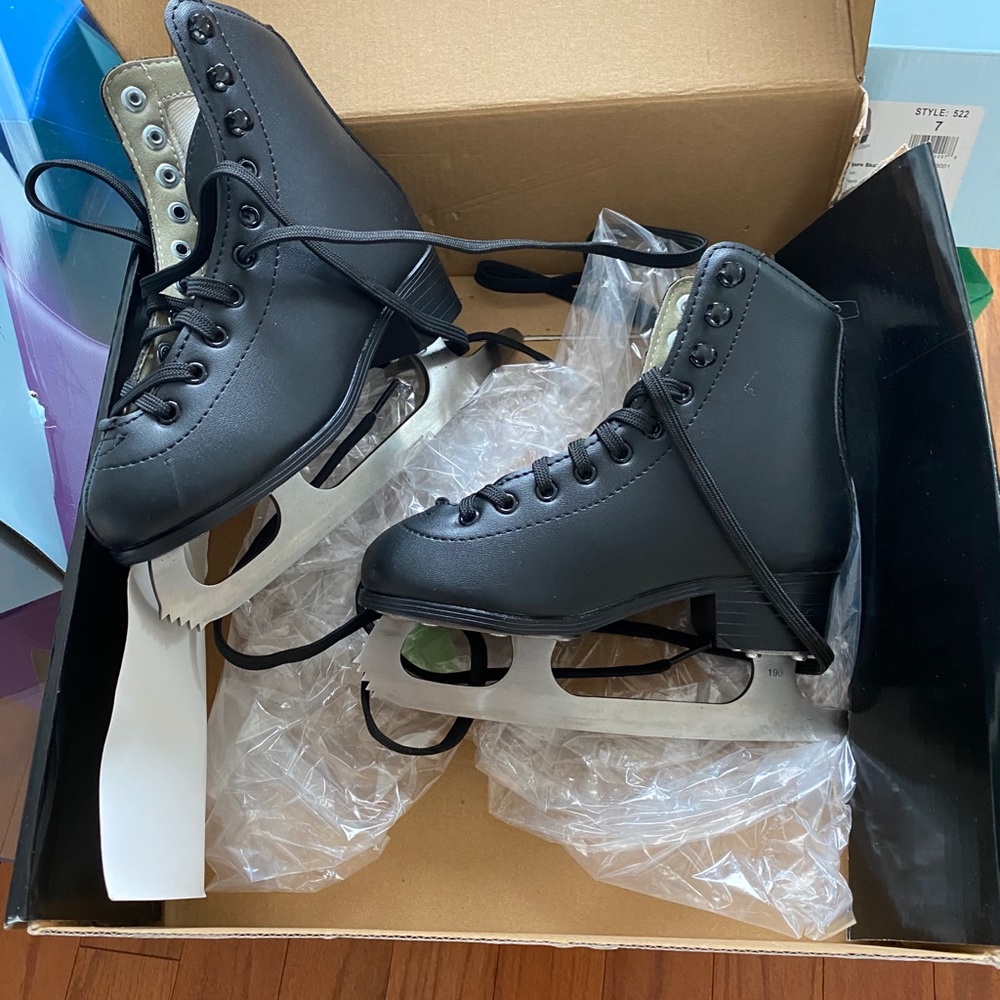 Kids Size 1 Black Ice Skates